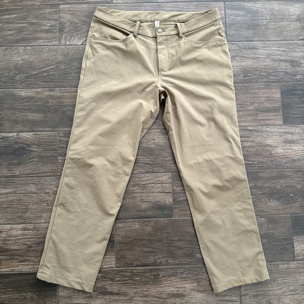 Lululemon Commission Pants Men 34x29 Khaki Stretch Chino Classic Fit